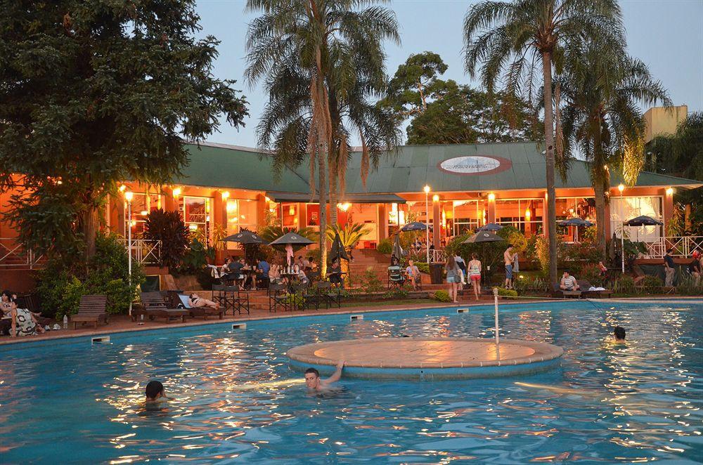 Iguazu Inn Hostel Puerto Iguazu Exterior photo