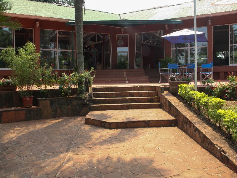 Iguazu Inn Hostel Puerto Iguazu Exterior photo